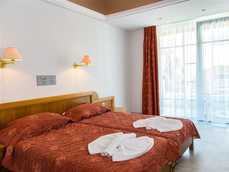 Anita Beach Hotel- Adults Only Réthimno Kültér fotó