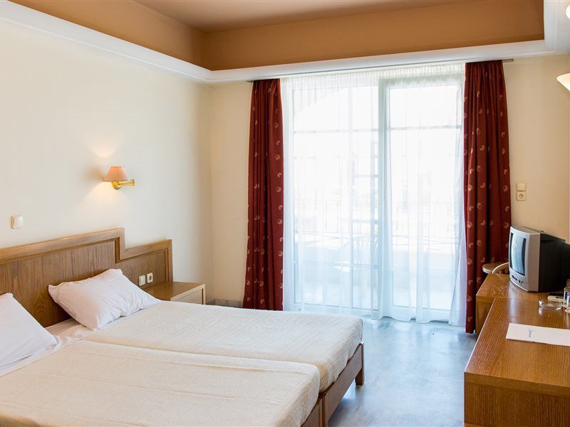 Anita Beach Hotel- Adults Only Réthimno Kültér fotó