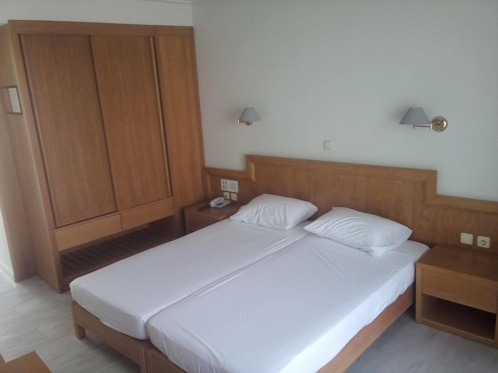Anita Beach Hotel- Adults Only Réthimno Kültér fotó