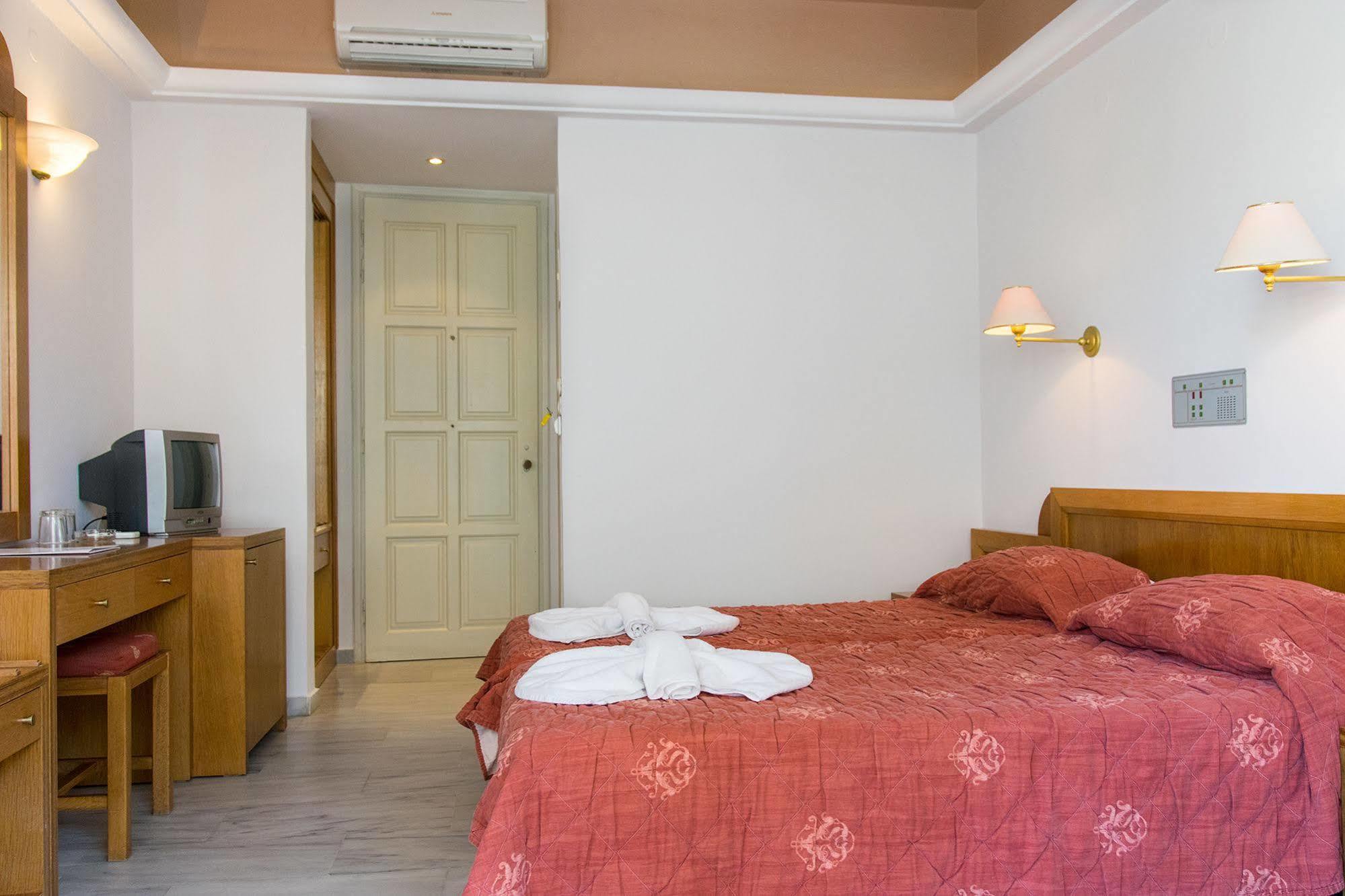 Anita Beach Hotel- Adults Only Réthimno Kültér fotó