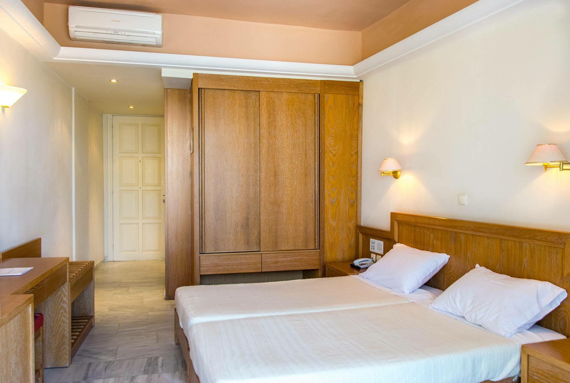 Anita Beach Hotel- Adults Only Réthimno Kültér fotó